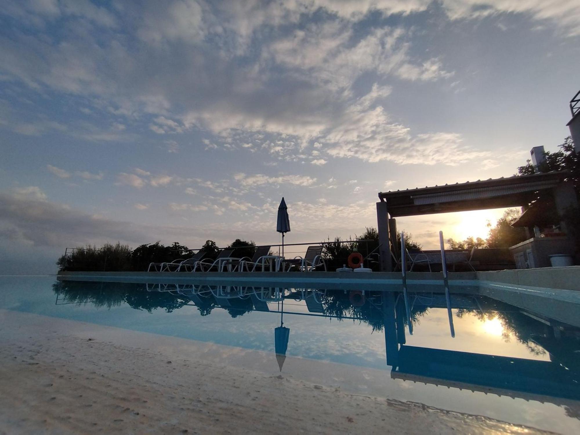 Panoramic View Summerhouse Loukissia 外观 照片